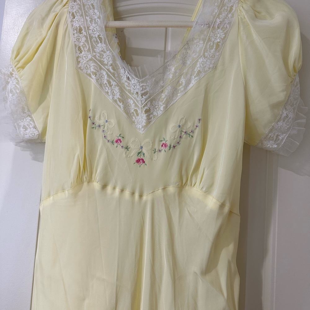 Vintage nightgown